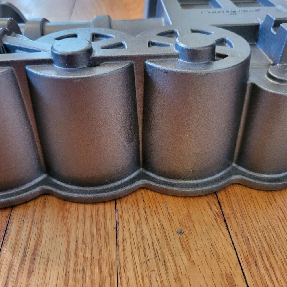 Locomotive Train Cake Pan Nordic Ware 9 Cup Capacity Baking‎ Birthday Holiday